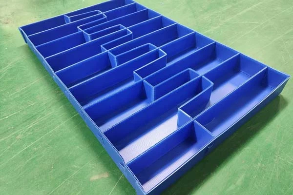Corrugated plastic boxes Corrugated plastic boxes
